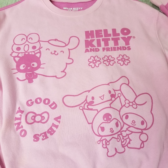 Hello Kitty and Friends cozy sweatshirt - Picture 12 of 12